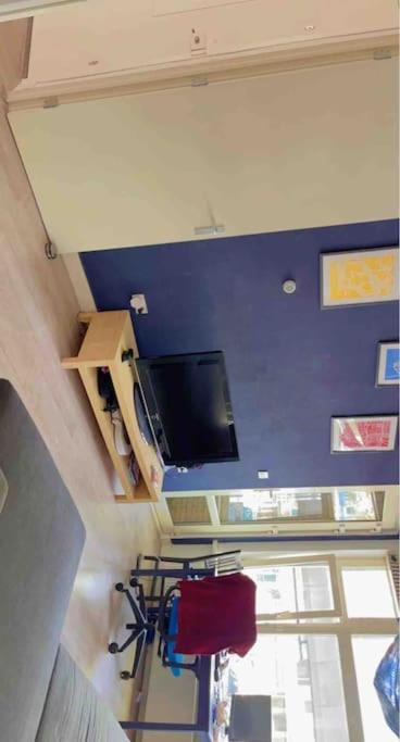 Private Double Bed Room Only With Balcony In Apartment Ротердам Екстериор снимка